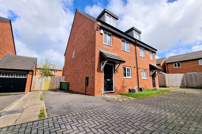 Thumbnail Town house to rent in Cameron Avenue, Lancashire