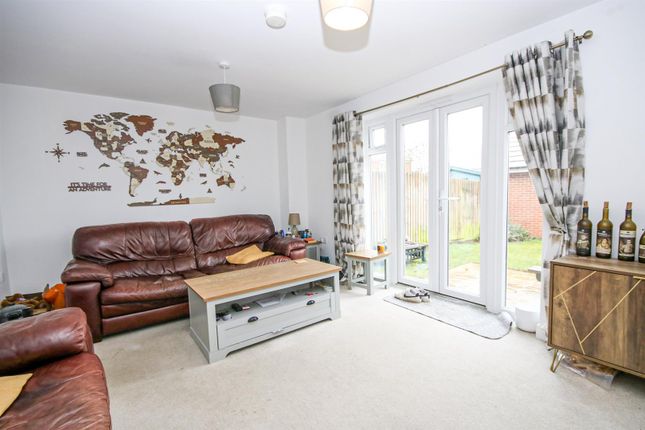 80, Overstrand Way, Norwich photo 3