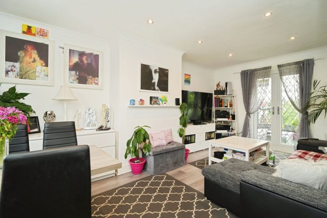 28, Norfolk Road, Manchester photo 4