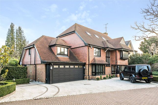 Thumbnail Detached house for sale in Stonecroft Close, Barnet Road, Arkley, Hertfordshire