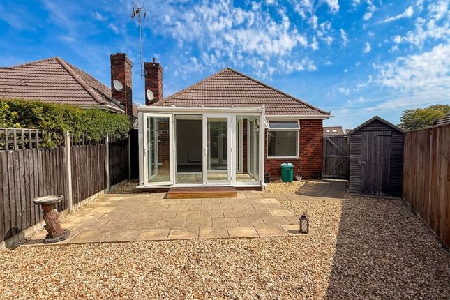 22 Hollybank Crescent, Southampton photo 2