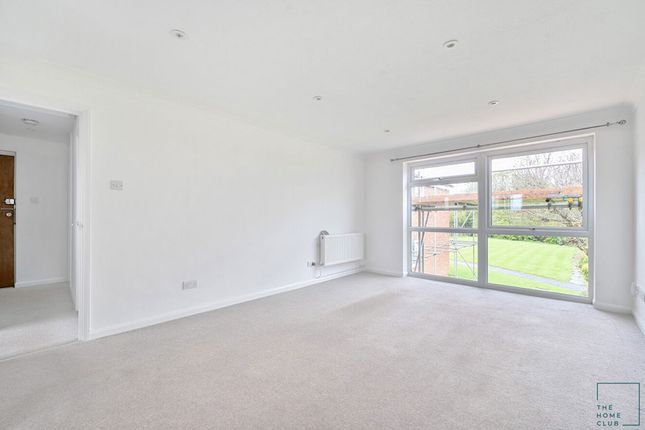 Thumbnail Flat to rent in Windsor Close, Onslow Village, Guildford