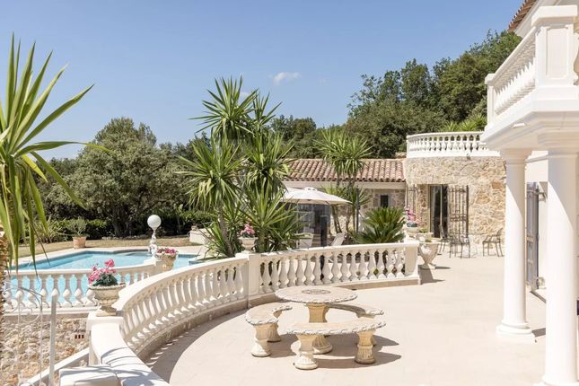 Villa for sale in Tourrettes-Sur-Loup, 06140, France
