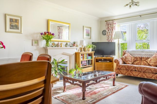 59, Moorfield Way, York photo 4