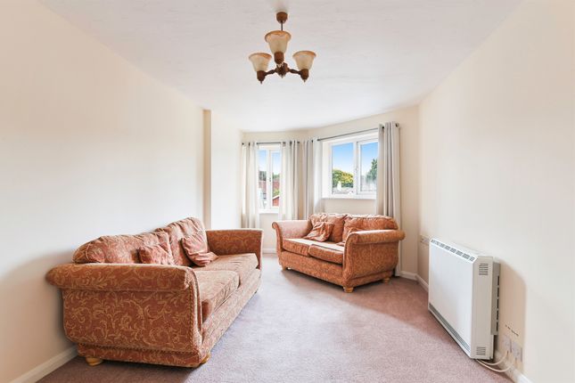 Flat for sale in Bartholemew Court, South Street, Dorking