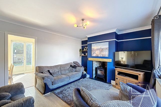 105, Central Avenue, Southport photo 3