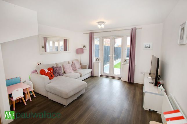 77, Aldermere Avenue, Waltham Cross photo 2