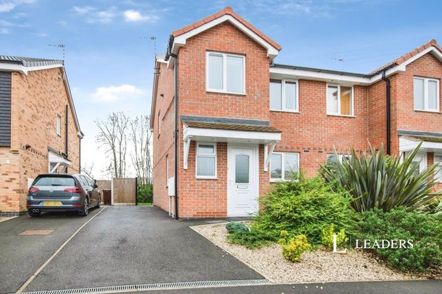 3-bed house on 69, Dunbar Close, Long Eaton, £1,000/mo