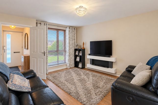 23 Eaton Drive, Southport, Merseyside photo 2