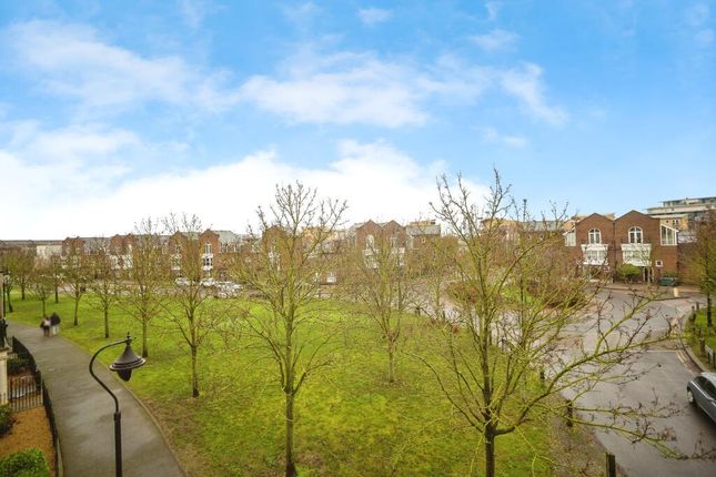 22, Liverymen Walk, Greenhithe photo 4