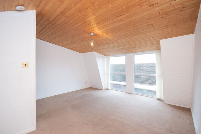 77, Mcgregor Road, Cumbernauld photo 2