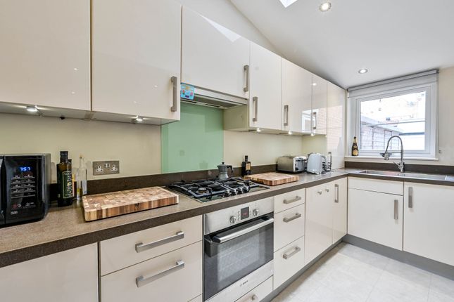 Firman Close, New Malden photo 4