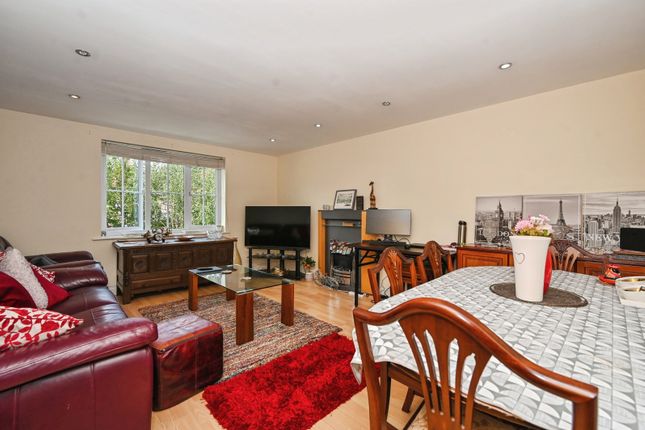 16, Redoaks Way, Merseyside photo 3