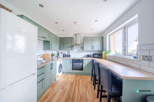 28, Ilston Way, Swansea photo 4
