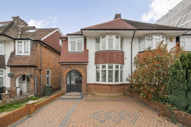 Thumbnail Property for sale in Bruton Way, London