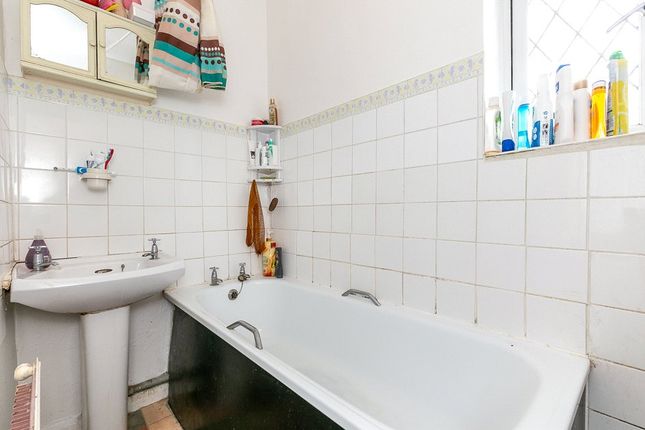 End terrace house for sale in Knapmill Way, London