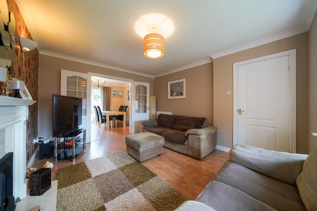49 Hawthorne Drive, Coalville photo 4