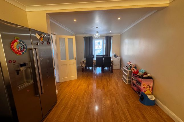 182, Waverley Road, Harrow photo 5