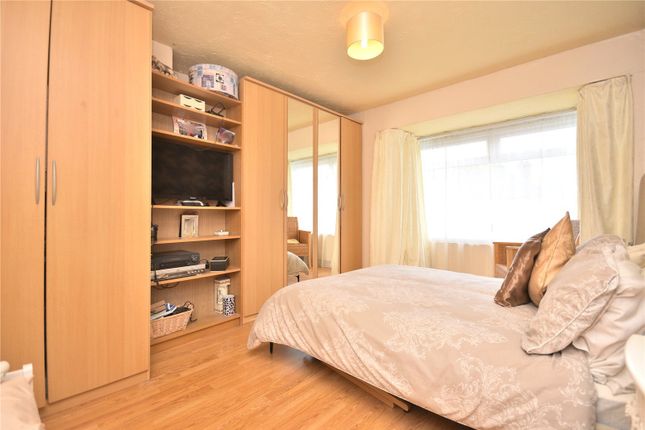 12, Morritt Grove, West Yorkshire photo 4