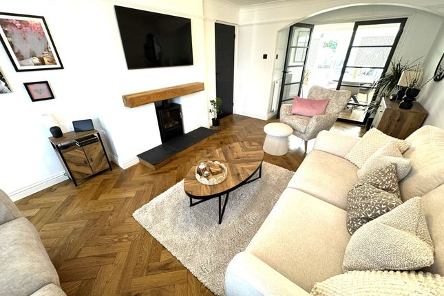 5 Farbrook Way, Willenhall photo 4