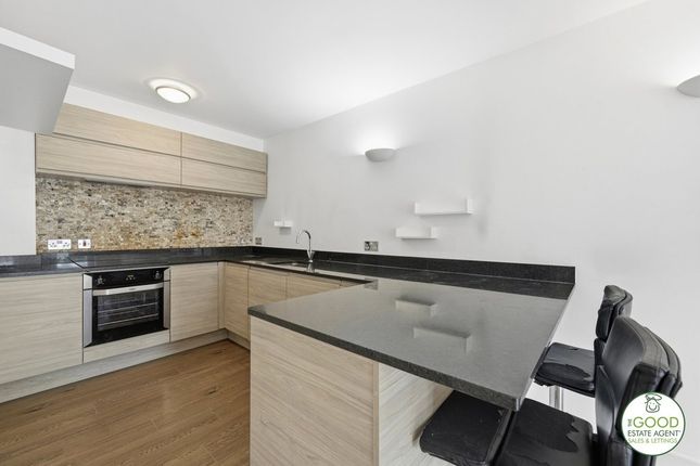 Apartment 6, Oak Meadows 6 Warren Road Cheadle Hulme, Cheadle photo 4