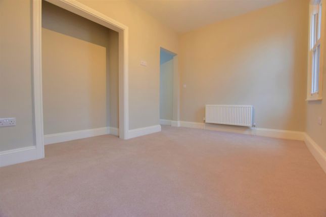 Terraced house for sale in Nascot Street, Watford