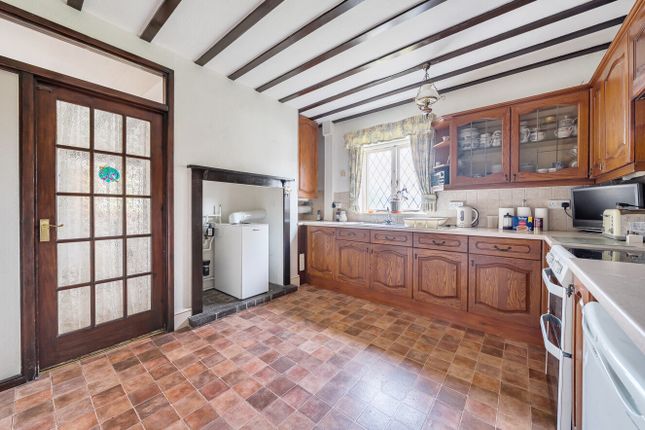 Lloiney Cottage,, Crossgates, Powys photo 3