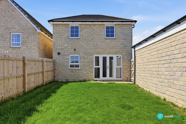 4, Castle Garden Street, Penistone photo 2