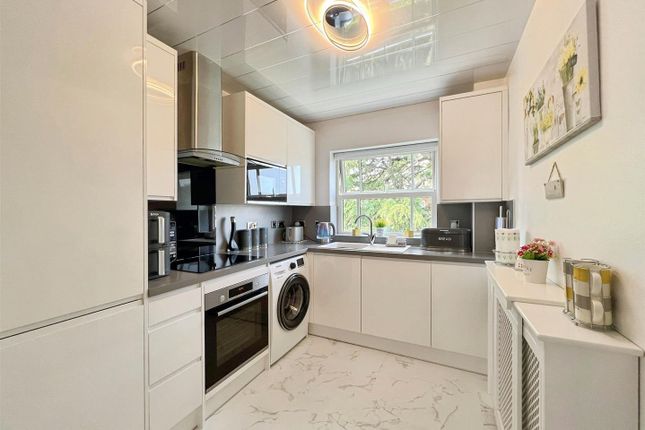 Apartment 11, Westholme Close, Congleton photo 2