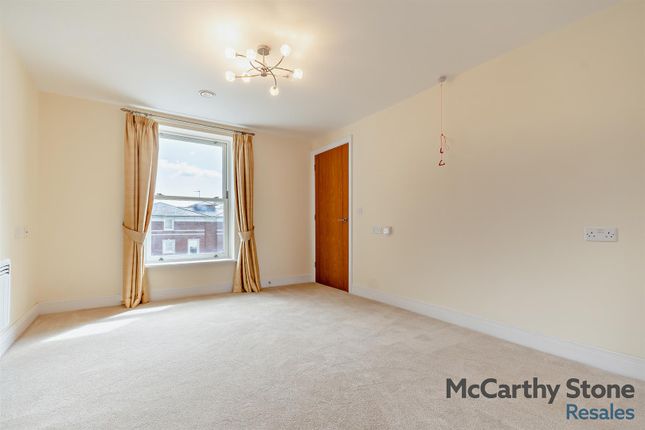 35 Cartwright Court, Victoria Road, Malvern photo 4