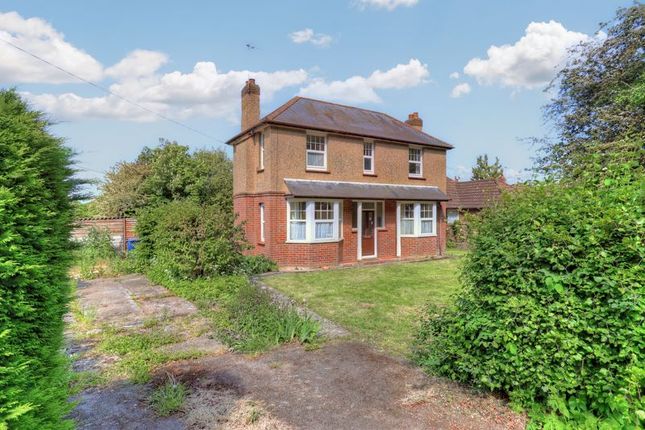 Thumbnail Detached house for sale in Wycombe Road, Studley Green, High Wycombe