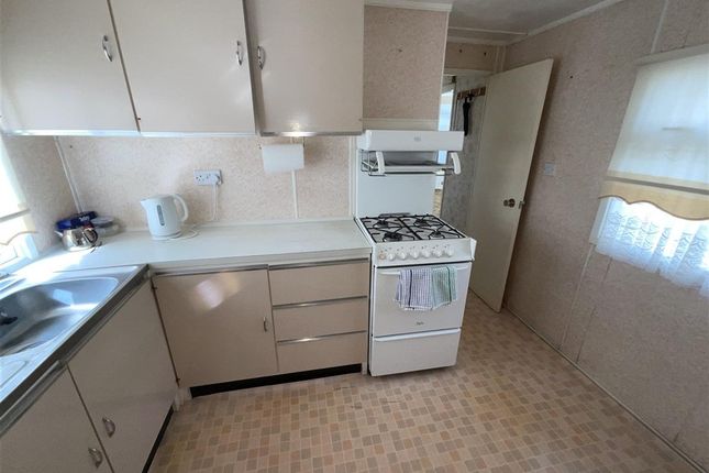 Seasalter Road Graveney, Faversham photo 3