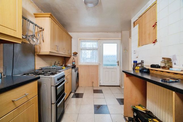 20, Hadleigh Road, Immingham photo 4
