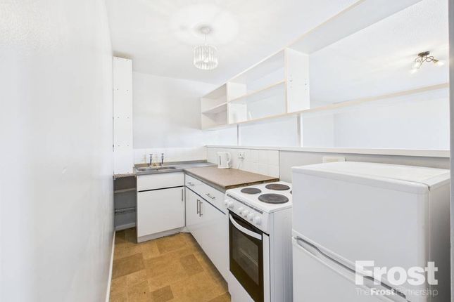 210 Shackleton Court,, Whitley Close, Middlesex photo 3