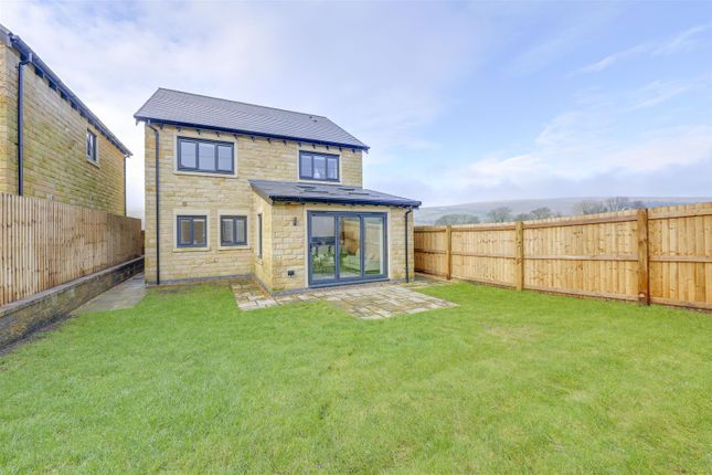 28, Great Clough Drive, Rossendale photo 4