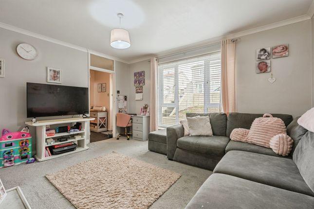 26, Dryburgh Crescent, Plymouth photo 2