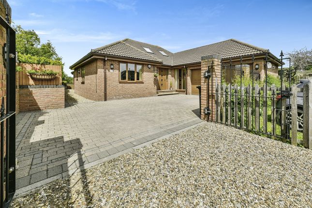 Thumbnail Detached bungalow for sale in Station Road, Lower Stondon, Henlow