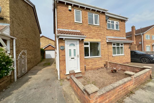 Thumbnail Town house for sale in Colsterdale, Worksop, Nottinghamshire
