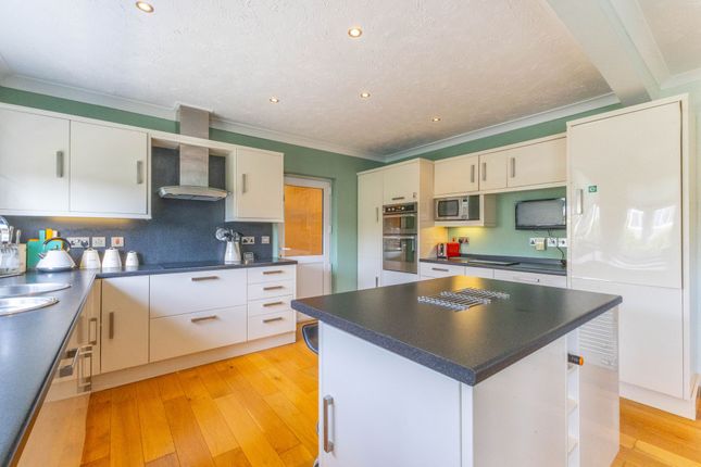 56 Priory Crescent, Grange-Over-Sands photo 4