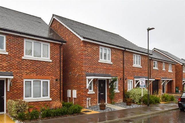 2-bed terraced on Tinsley Green Forge Wood, Crawley, £254,500