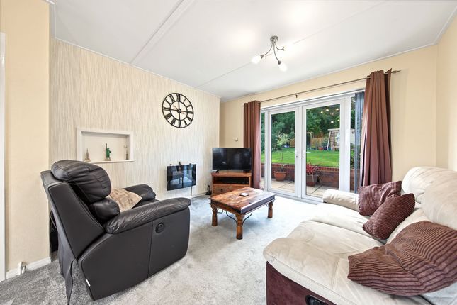 26, Levens Way, Chesterfield photo 4