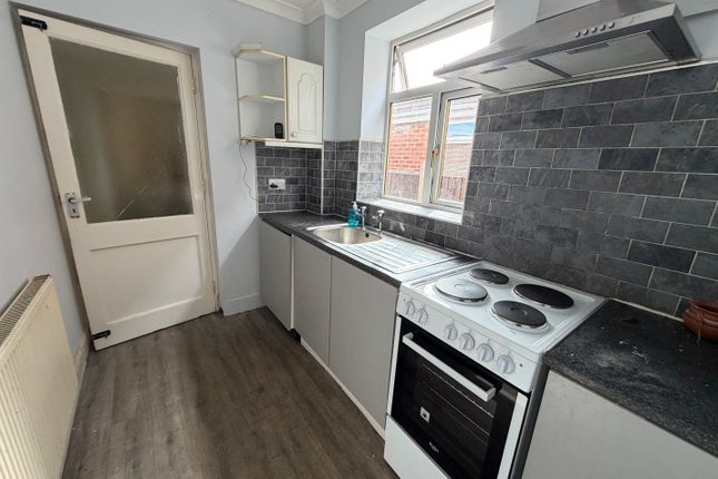 28, Jeffrey Avenue, Wolverhampton photo 5