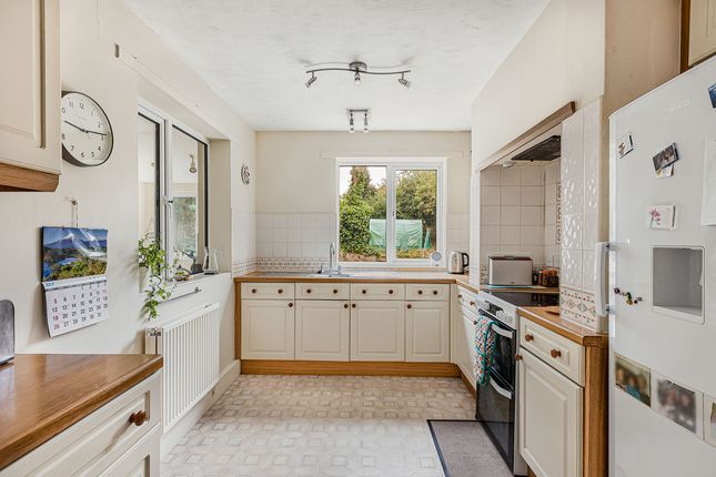 5, Letcombe Avenue, Abingdon photo 4