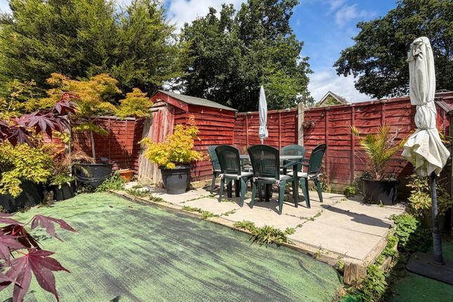 16 Stonymoor Close, Southampton photo 3