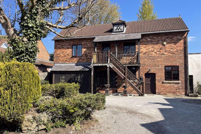 2-bed house on The Stables, Carleton Road, Pontefract, £290,000