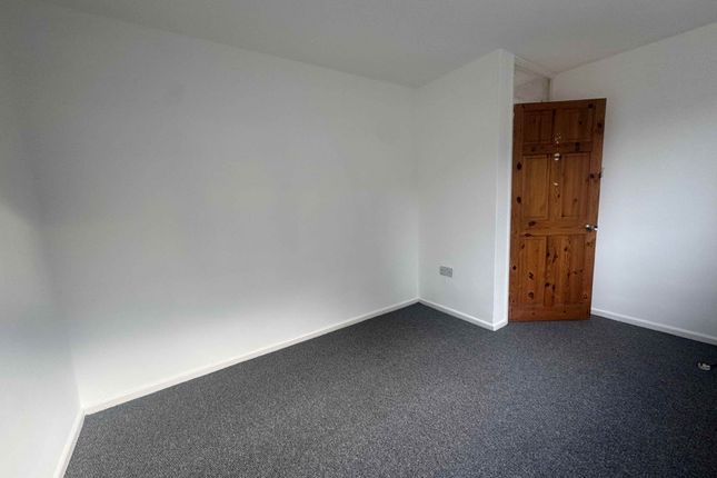 10, Thompson Avenue, Culcheth, Warrington, Cheshire photo 5