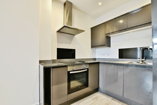 Flat 3, 53A,, Stamford New Road, Greater Manchester photo 4