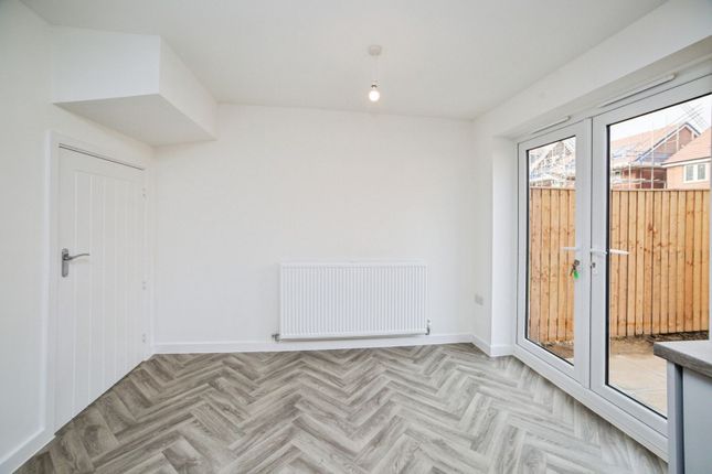 Holly Court, Rotherham photo 4