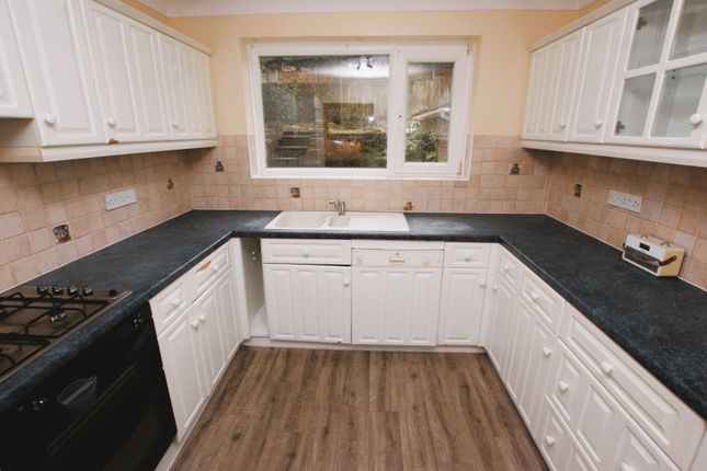 8, Orchard Lane, Wimborne photo 4