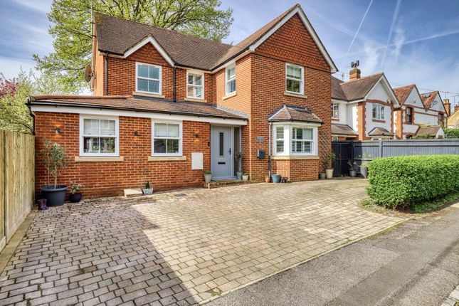 Thumbnail Detached house for sale in Shiplake Bottom, Peppard Common, South Oxfordshire